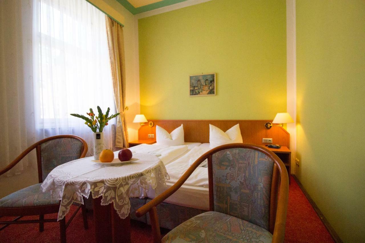 Hotel Central Bad Elster Kültér fotó
